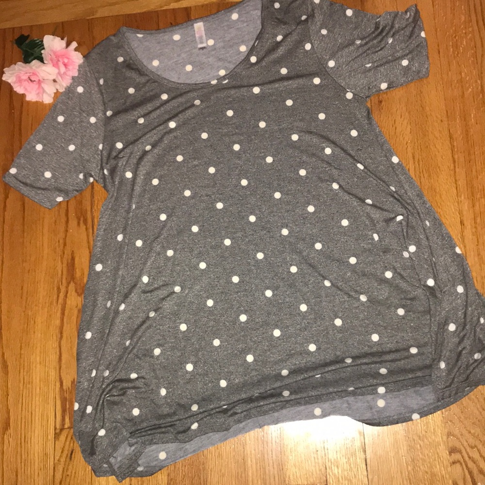 NWOT LulaRoe Perfect T